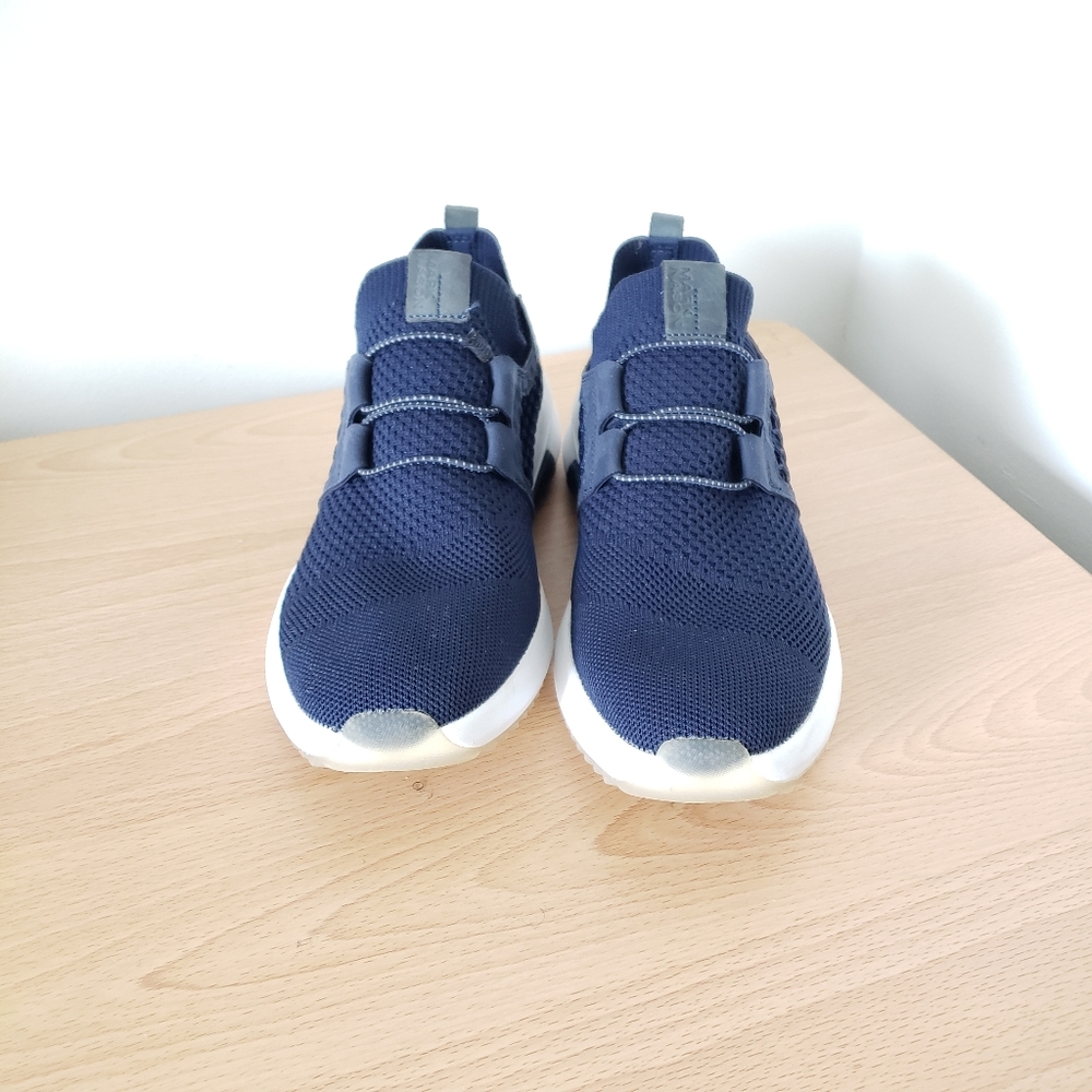 Mark Neson men's size 8